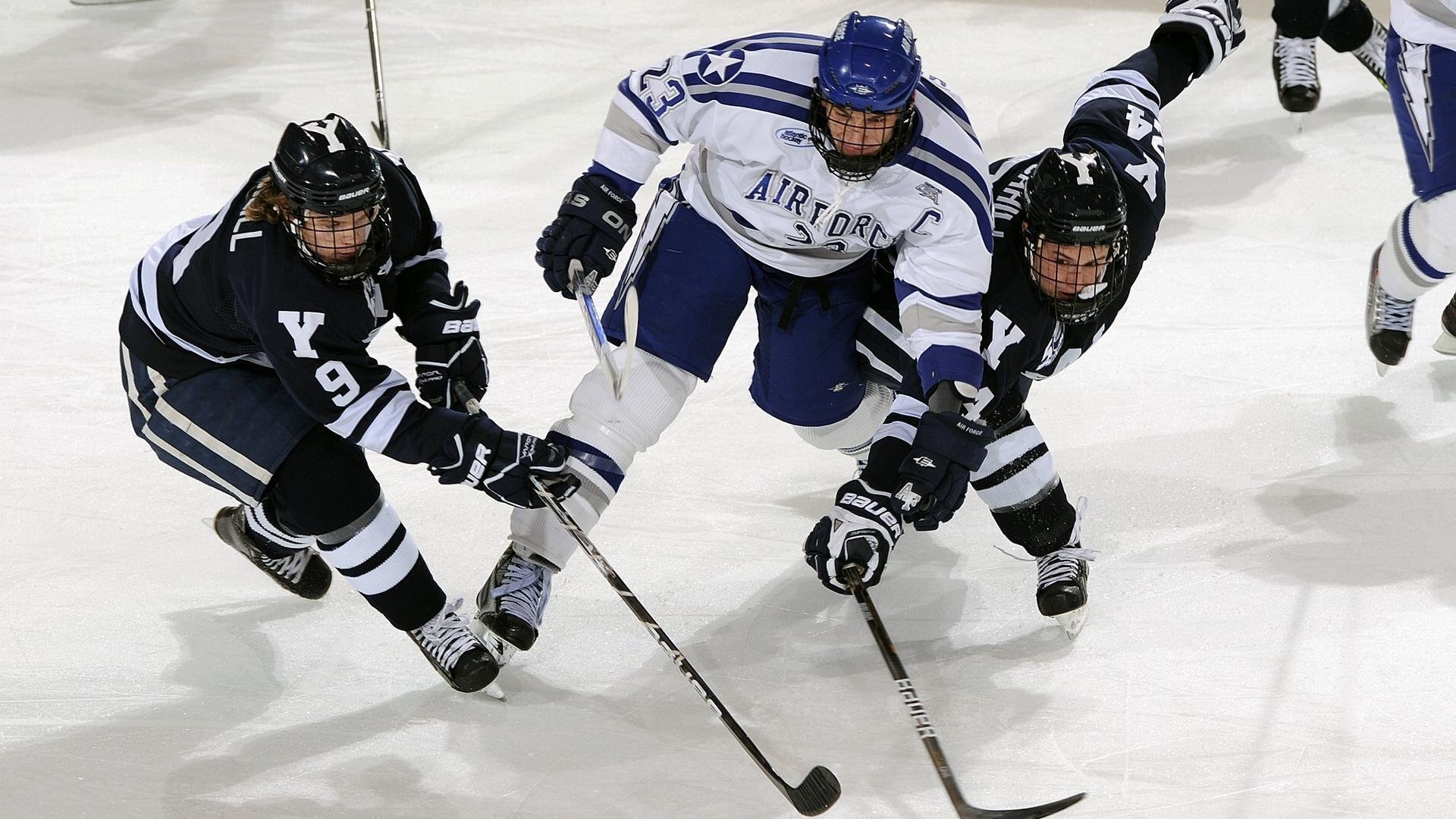 卡普尔的全能表现与爆发力，帮助袋鼠队占据攻守优势，卡普尔1000个名字